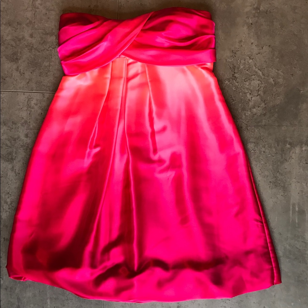 LE CHÂTEAU chic dress for wedding or big party